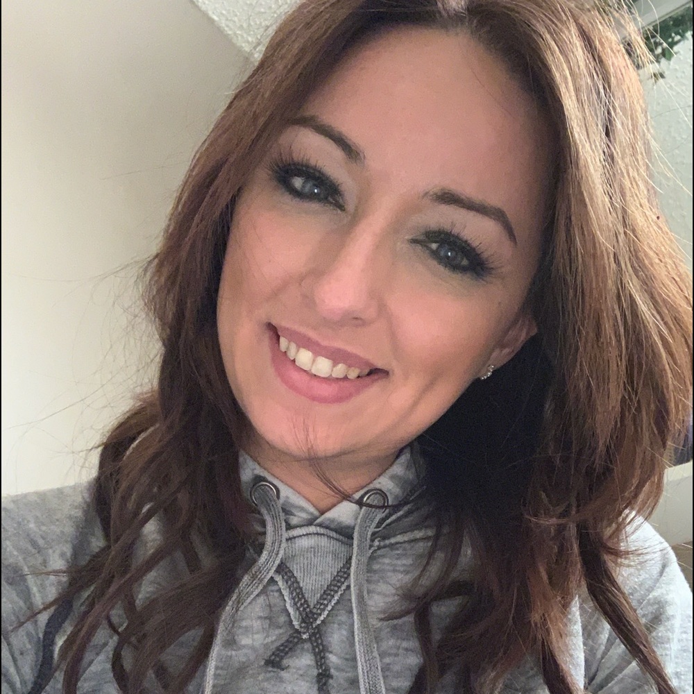 Meet your Posher, Amanda